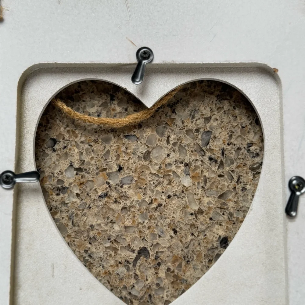Set of 2 White Heart-Shaped Rustic Picture Frame Accent